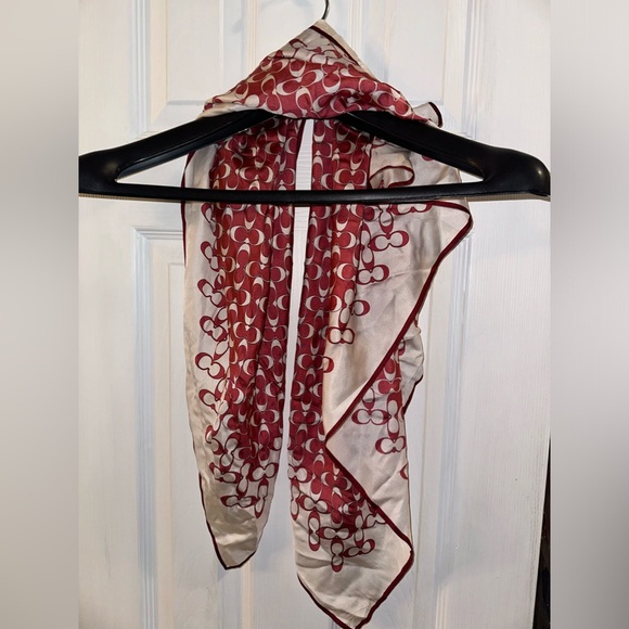 Coach Scarf - Picture 1 of 5